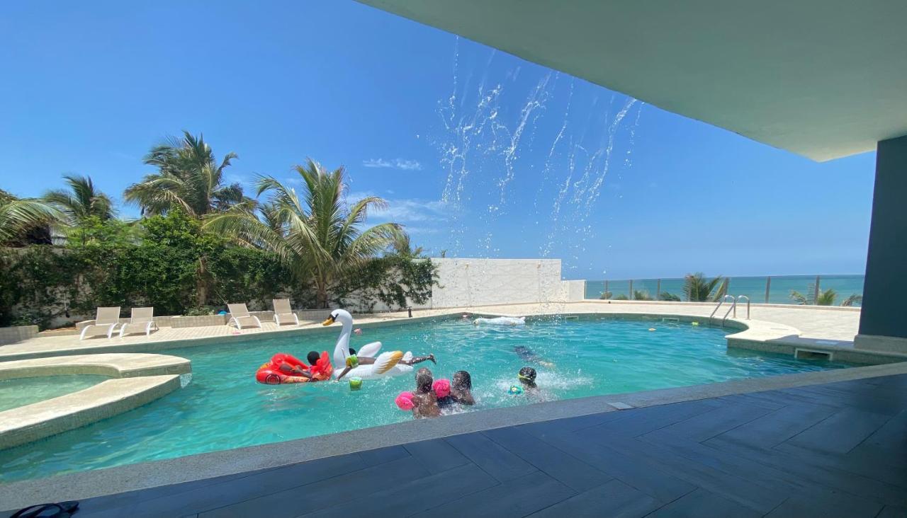 Villa Somone Pied Dans L'Eau Buitenkant foto